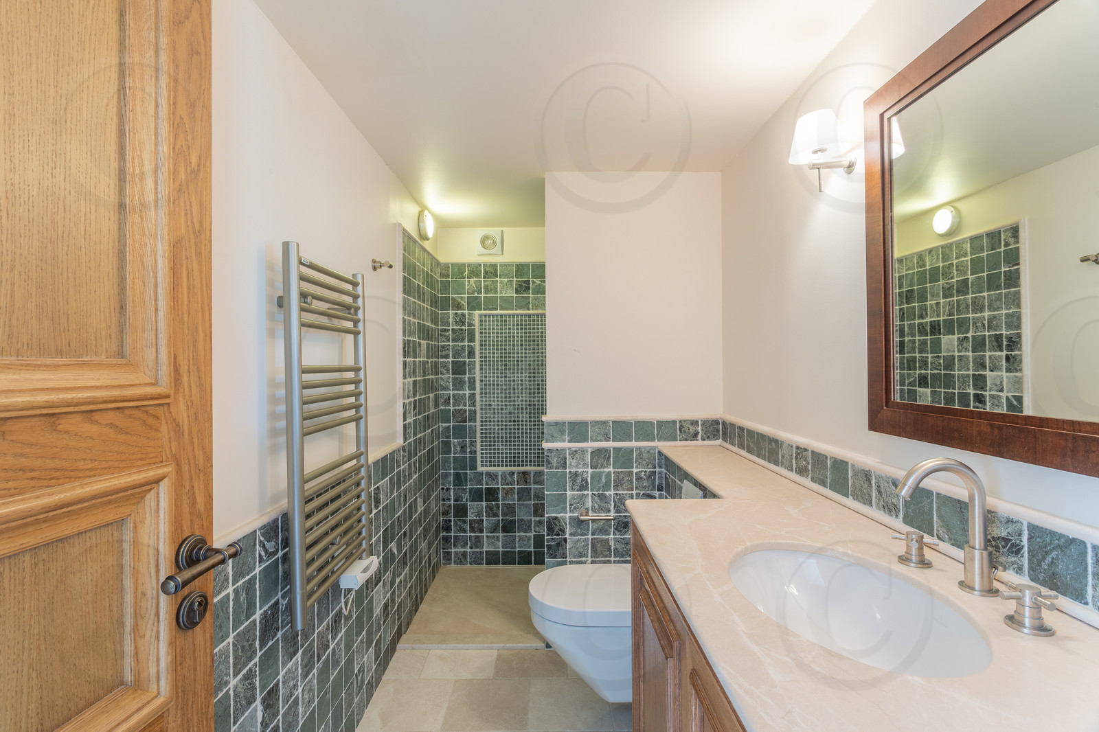 VILLA CONTEMPORAINE DE PRESTIGE