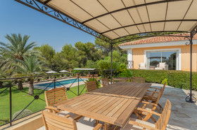 VILLA CONTEMPORAINE DE PRESTIGE