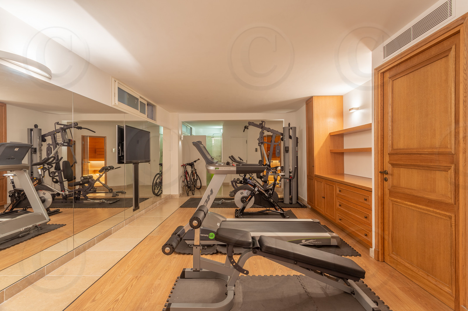 VILLA CONTEMPORAINE DE PRESTIGE