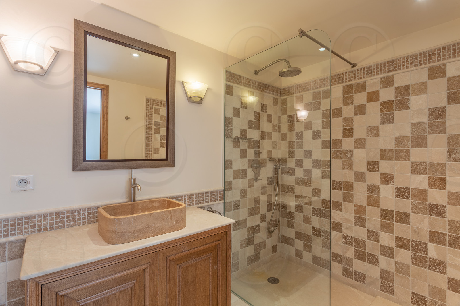 VILLA CONTEMPORAINE DE PRESTIGE